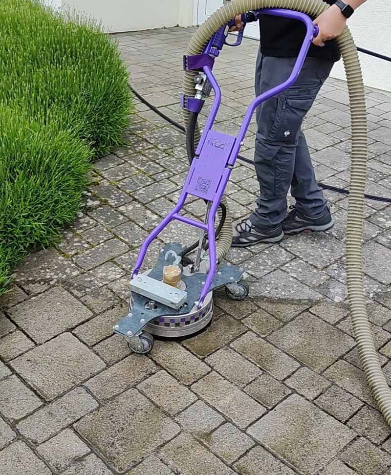 Terrassenreinigung in Freiburg mit moderner Reinigungstechnik